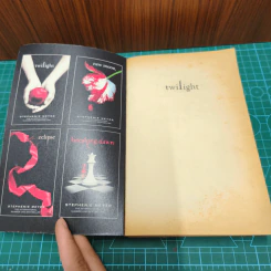 Twilight - Stephenie Meyer รูปที่ 6