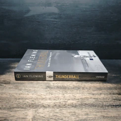 Thunderball - Ian Fleming รูปที่ 3
