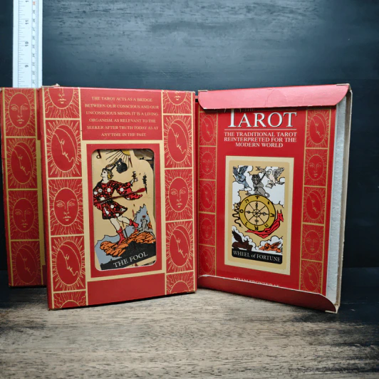 The Tarot: The Traditional Tarot Reinterpreted for the Modern World รูปที่ 3