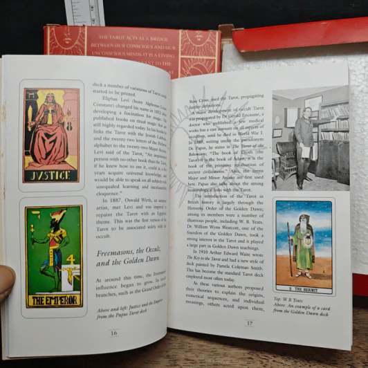 The Tarot: The Traditional Tarot Reinterpreted for the Modern World รูปที่ 9