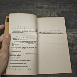 Hero in the Shadows - David Gemmell รูปที่ 6