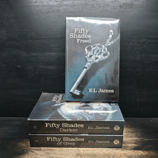 Fifty Shades of Grey ฟิฟตี้ เชดส์ 3 เล่มจบ - อี แอล เจนส์ รูปที่ 1