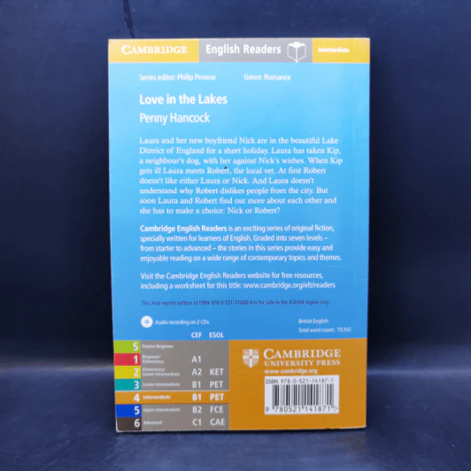 Love in the Lakes - Penny Hancock (Cambridge English Readers Level 4) รูปที่ 2