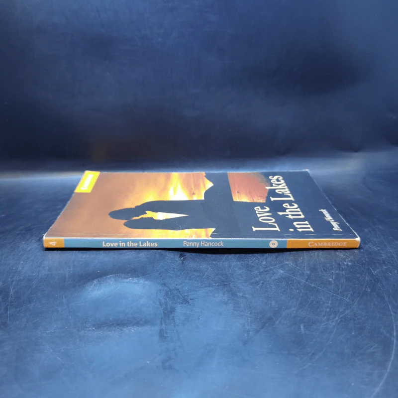 Love in the Lakes - Penny Hancock (Cambridge English Readers Level 4) รูปที่ 3
