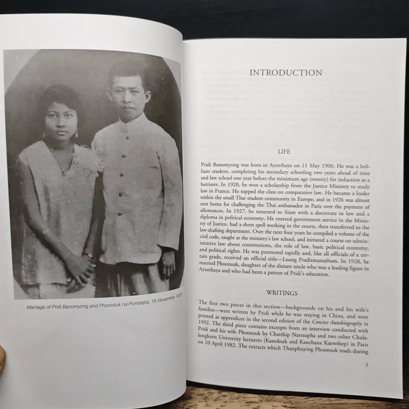 Pridi by Pridi: Selected Writings on Life, Politics, and Economy รูปที่ 9
