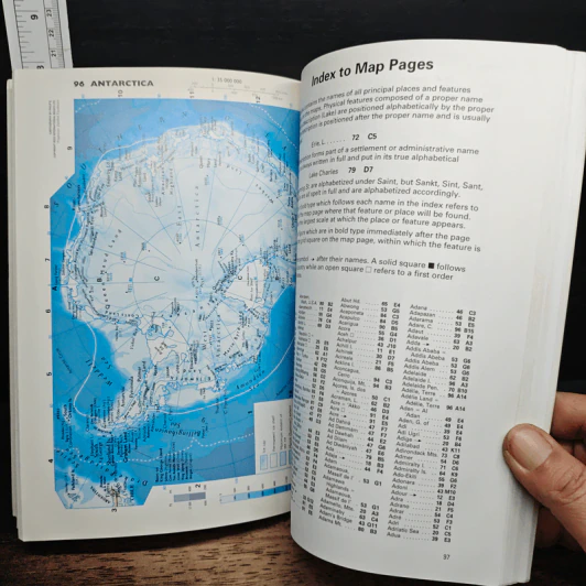 Essential World Atlas รูปที่ 9