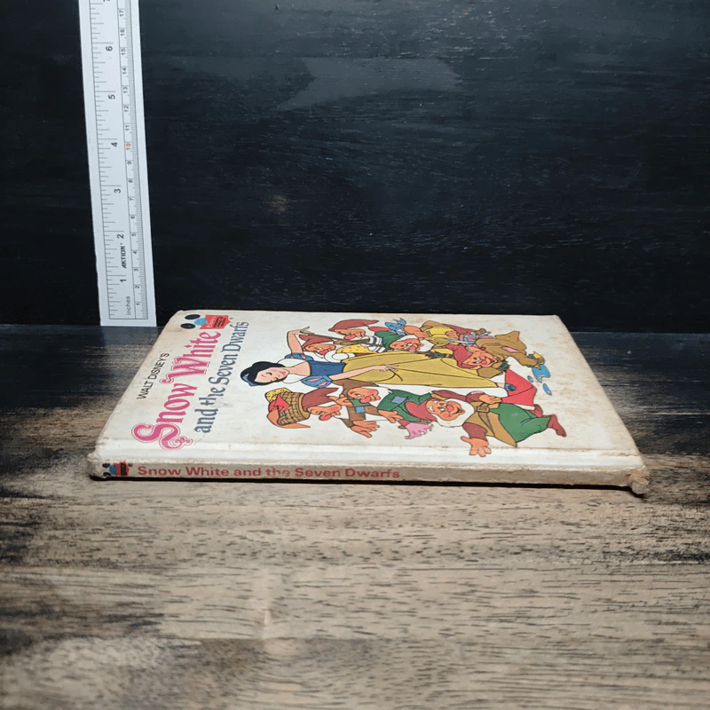 Walt Disney's Snow White Visits the Seven Dwarfs รูปที่ 3