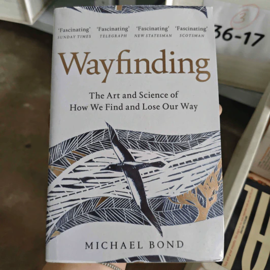 Wayfinding - Michael Bond รูปที่ 1