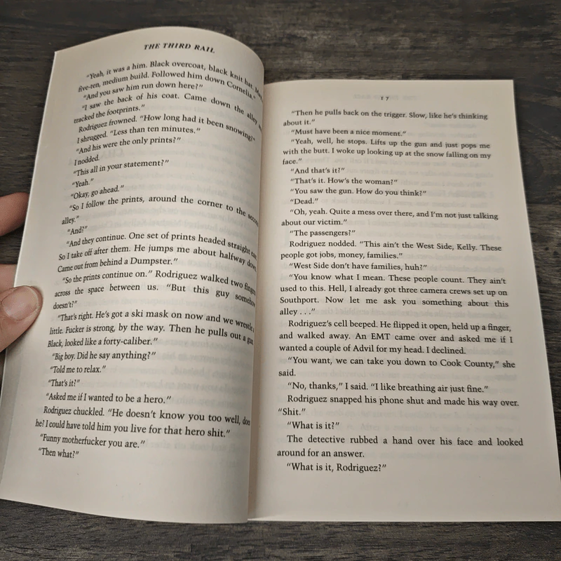 The Third Rail - Michael Harvey รูปที่ 7