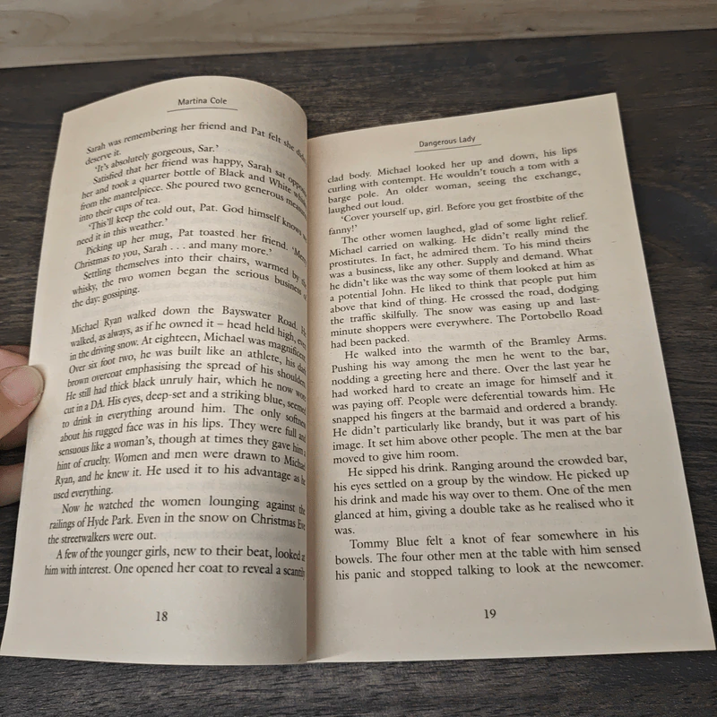 Dangerous Lady - Martina Cole รูปที่ 7