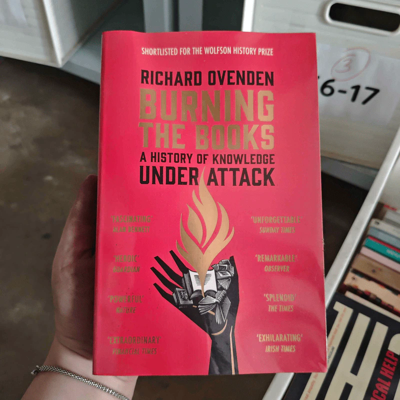 Burning the Books - Richard Ovenden รูปที่ 1