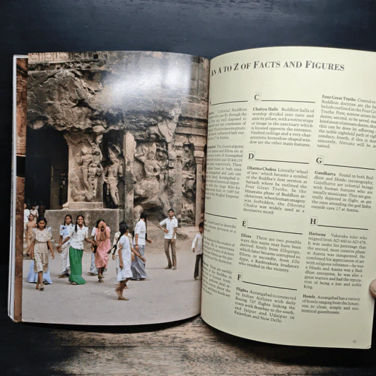 Our World in Colour Ajanta & Ellora รูปที่ 11
