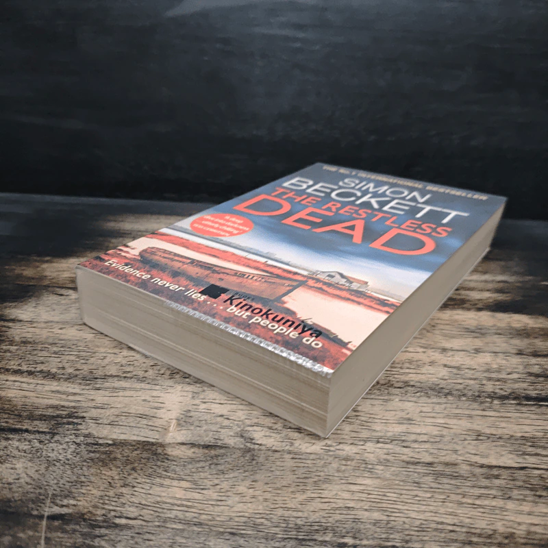 The Restless Dead - Simon Beckett รูปที่ 4