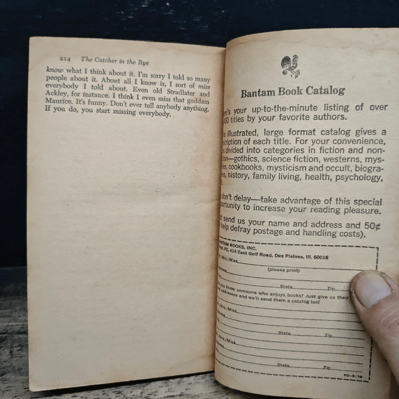 The Catcher in the Rye - J. D. Salinger รูปที่ 8