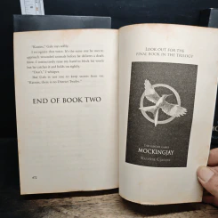 The Hunger Games + Mockingjay + Catching Fire - Suzanne Collins รูปที่ 10