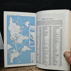 Thai Watana Panich Collins Pocket Atlas รูปที่ 11