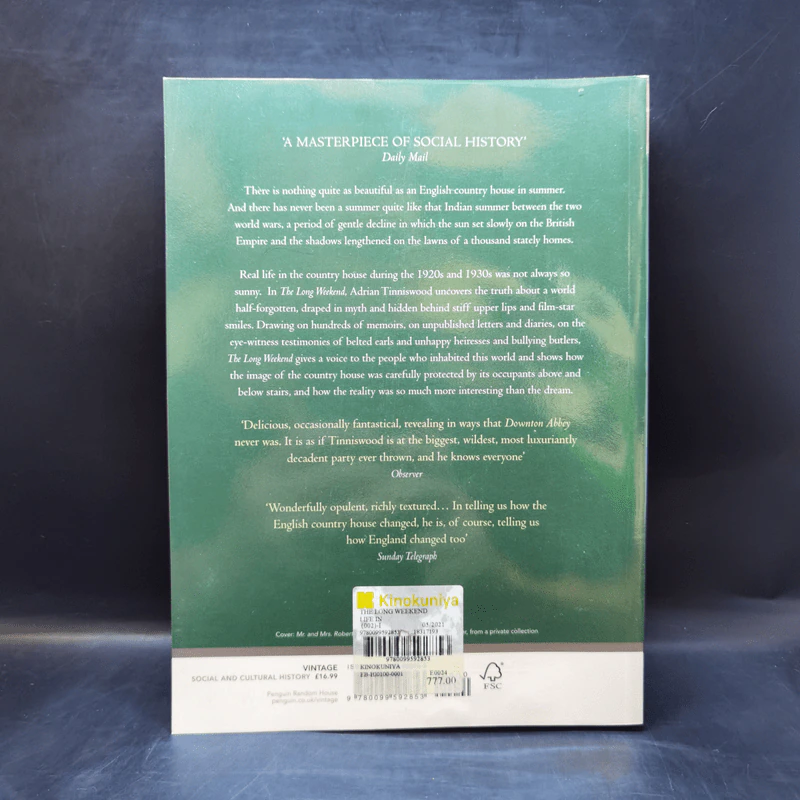 The Long Weekend - Adrian Tinniswood รูปที่ 2