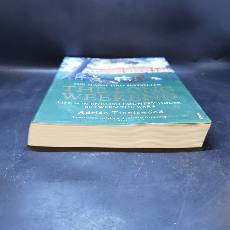 The Long Weekend - Adrian Tinniswood รูปที่ 4