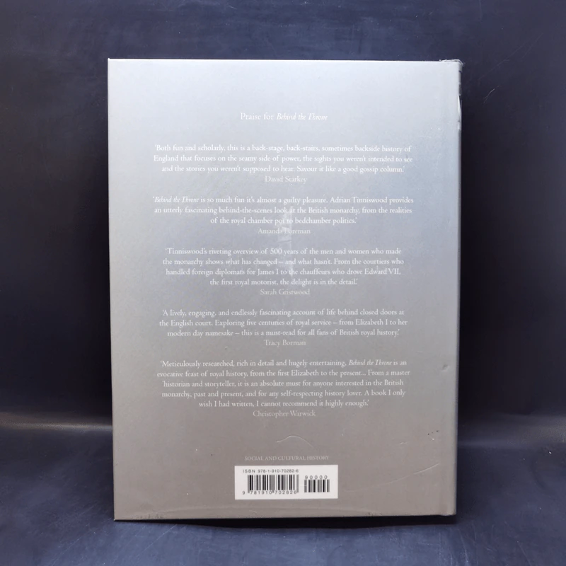 Behind the Throne - Adrian Tinniswood รูปที่ 2