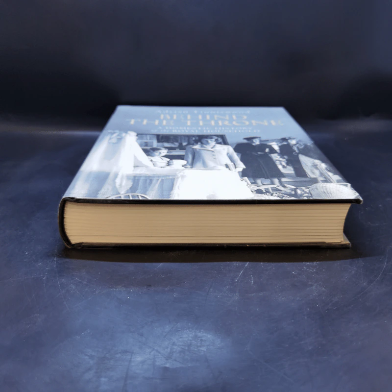 Behind the Throne - Adrian Tinniswood รูปที่ 4