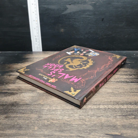 Descendants: Mal's Spell Book รูปที่ 5
