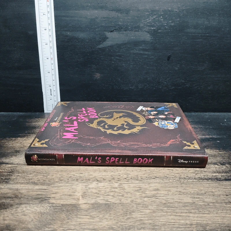 Descendants: Mal's Spell Book รูปที่ 3