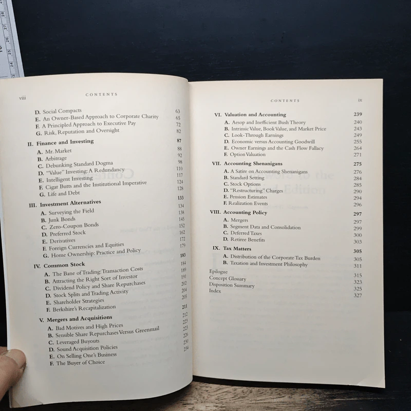 The Essays of Warren Buffett - Lawrence A. Cunningham รูปที่ 8