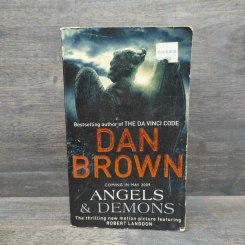 Angels and Demons - Dan Brown รูปที่ 1