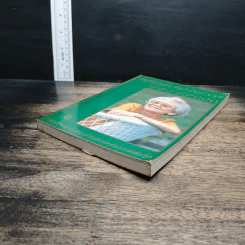 หนังสือ สมเด็จย่า แม่ฟ้าหลวง ย่าของแผ่นดิน รูปที่ 4
