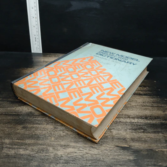 New Model English-Thai Dictionary Volume 1: A to L รูปที่ 4