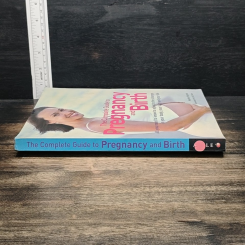 The Complete Guide to Pregnancy and Birth รูปที่ 2