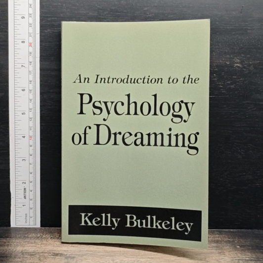 An Introduction to the Psychology of Dreaming รูปที่ 1