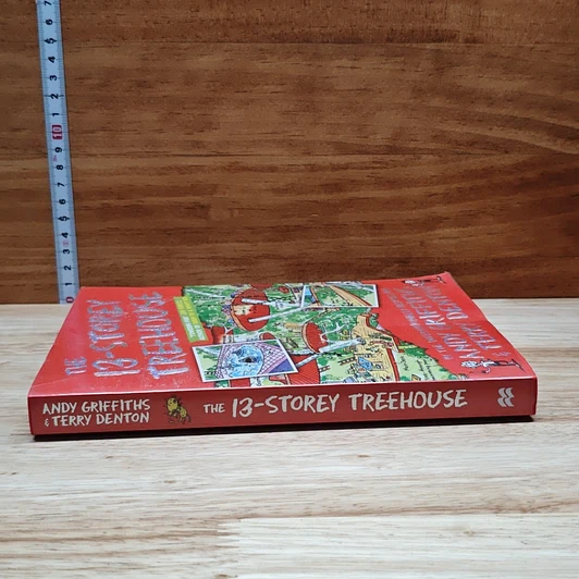 The 13-Storey Treehouse รูปที่ 3