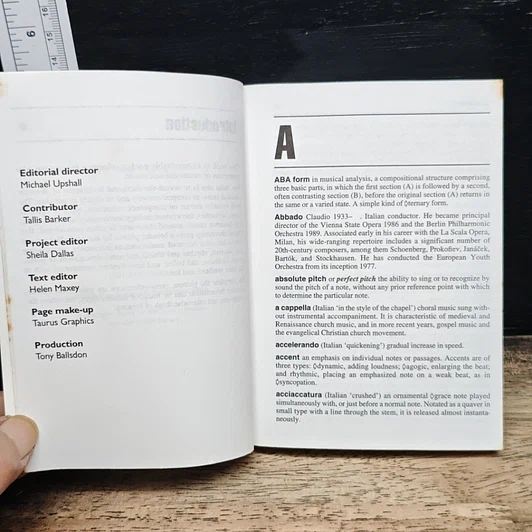 Hutchinson Pocket Dictionary of Classical Music รูปที่ 9