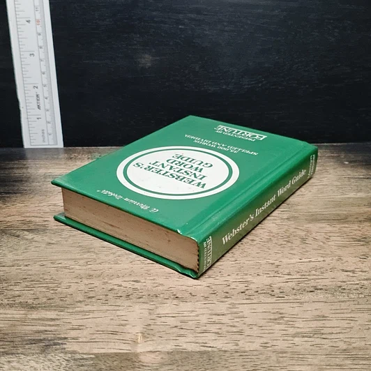 หนังสือ Webster's Instant Word Guide 35,000 Words Spelled And Divided รูปที่ 5