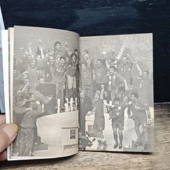 a day weekly You'll Never Walk Alone ตำนานยิ่งใหญ่ลิเวอร์พูล รูปที่ 8