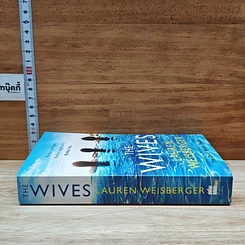 หนังสือ The Wives รูปที่ 3