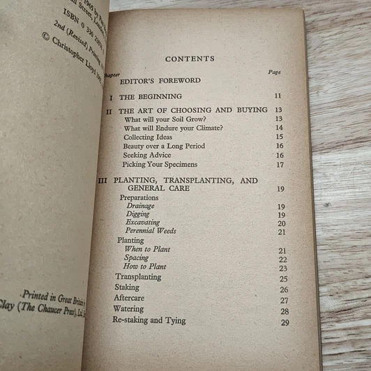 หนังสือ Shrubs and Trees for Small Gardens รูปที่ 7