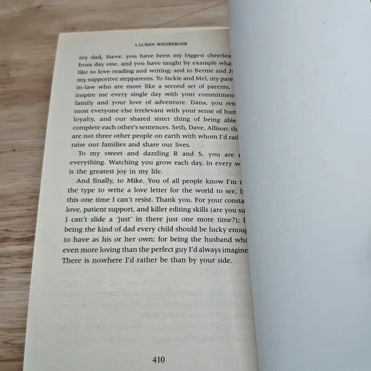 หนังสือ The Wives รูปที่ 8