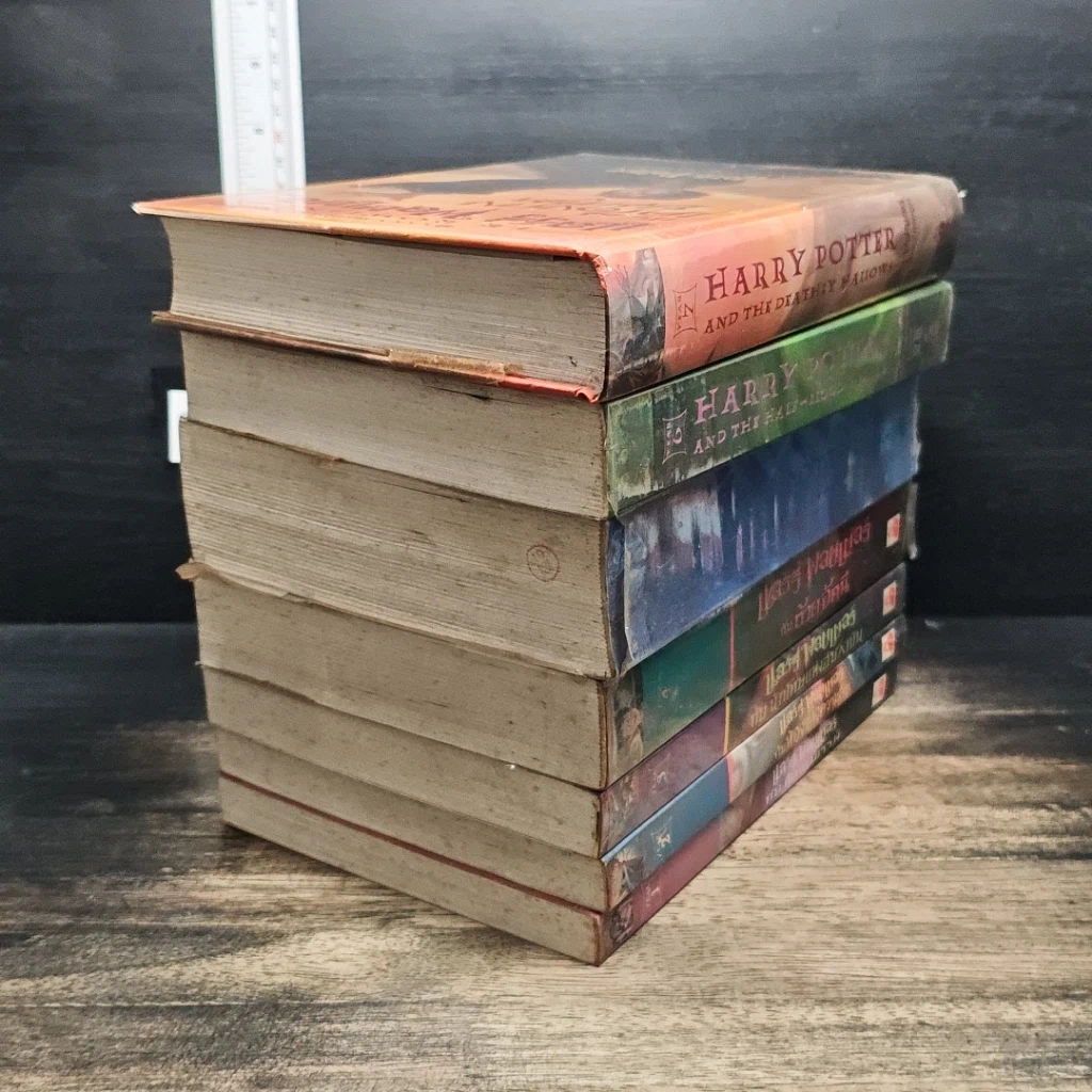 หนังสือ Harry Potter Year 1-7 แฮร์รี่ พอตเตอร์ 7 เล่มจบ ( เล่ม 7 ปกแข็ง ) รูปที่ 7