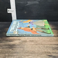 หนังสือ Walt Disney's Sleeping Beauty Pop-Up Book รูปที่ 3