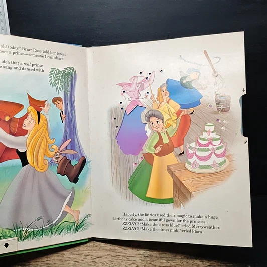 หนังสือ Walt Disney's Sleeping Beauty Pop-Up Book รูปที่ 7