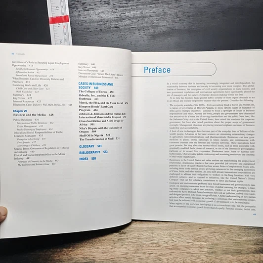 หนังสือ Business & Society รูปที่ 10