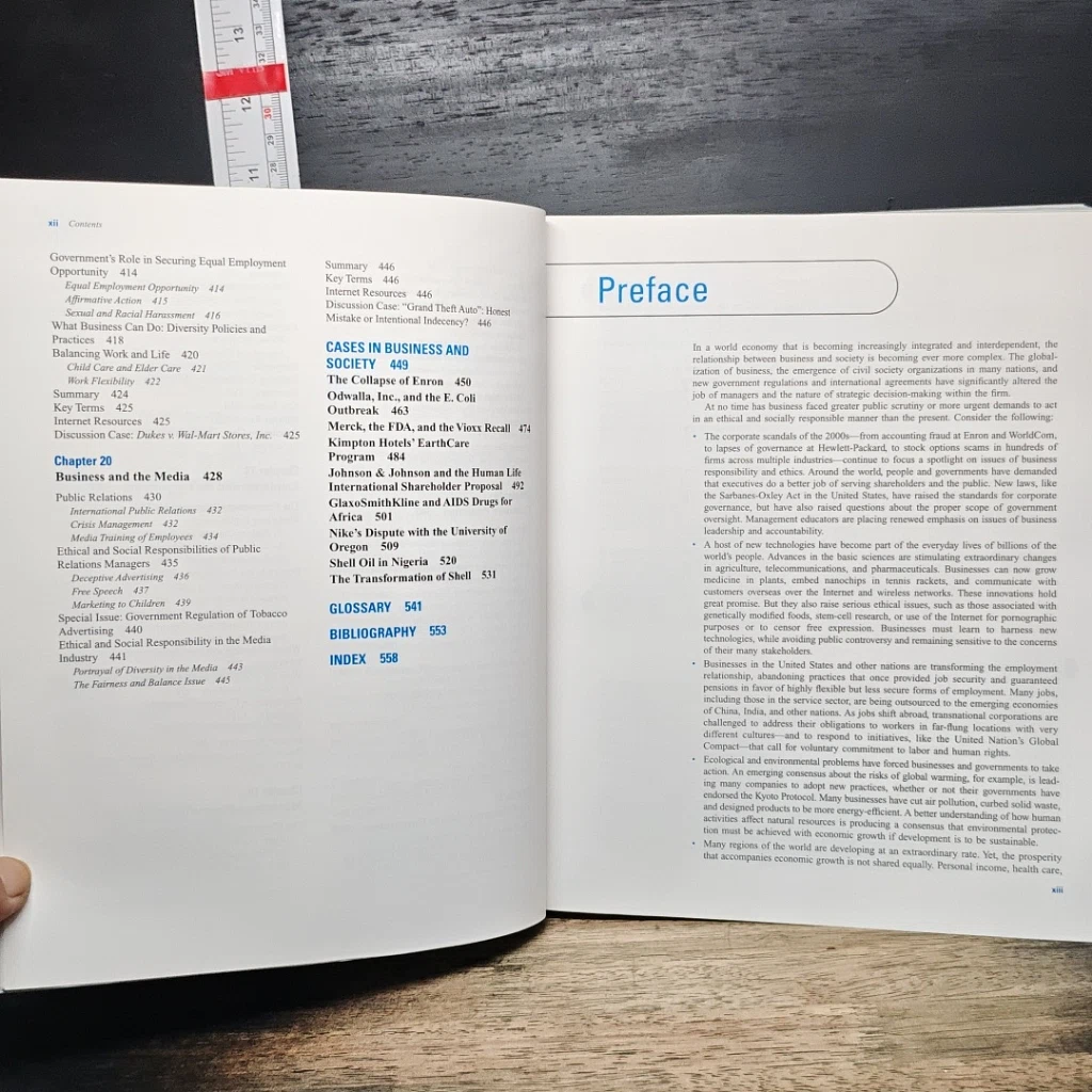หนังสือ Business & Society รูปที่ 10
