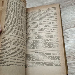หนังสือ The New American Roget's College Thesaurus In Dictionary Form รูปที่ 8