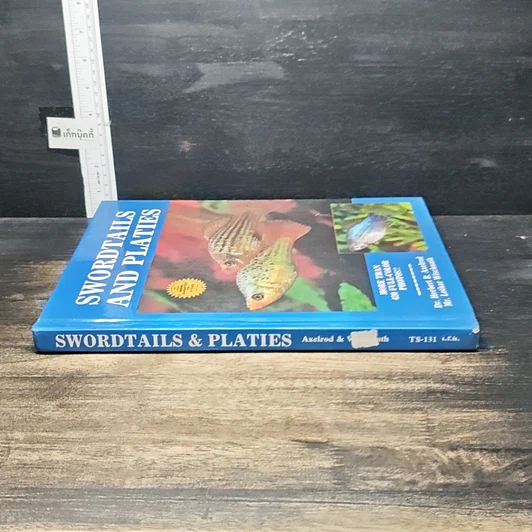 หนังสือ Swordtails and Platies รูปที่ 3
