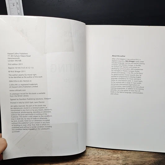 หนังสือ Collins English for Business: Writing รูปที่ 6