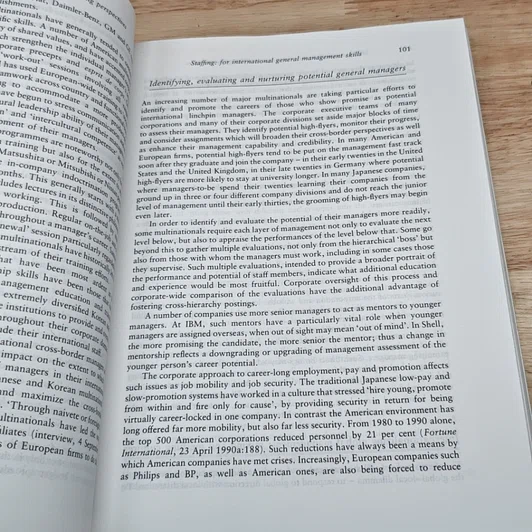 หนังสือ Managing the Multinational: Confronting the Global-Local Dilemma รูปที่ 10