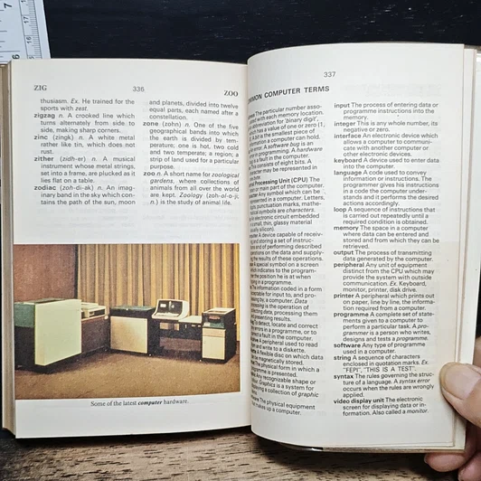 หนังสือ Junior School Dictionary Illustrated in Colour รูปที่ 8
