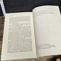 หนังสือ แสงแรกของจักรวาลและเรื่องสั้นอื่นๆ รูปที่ 8